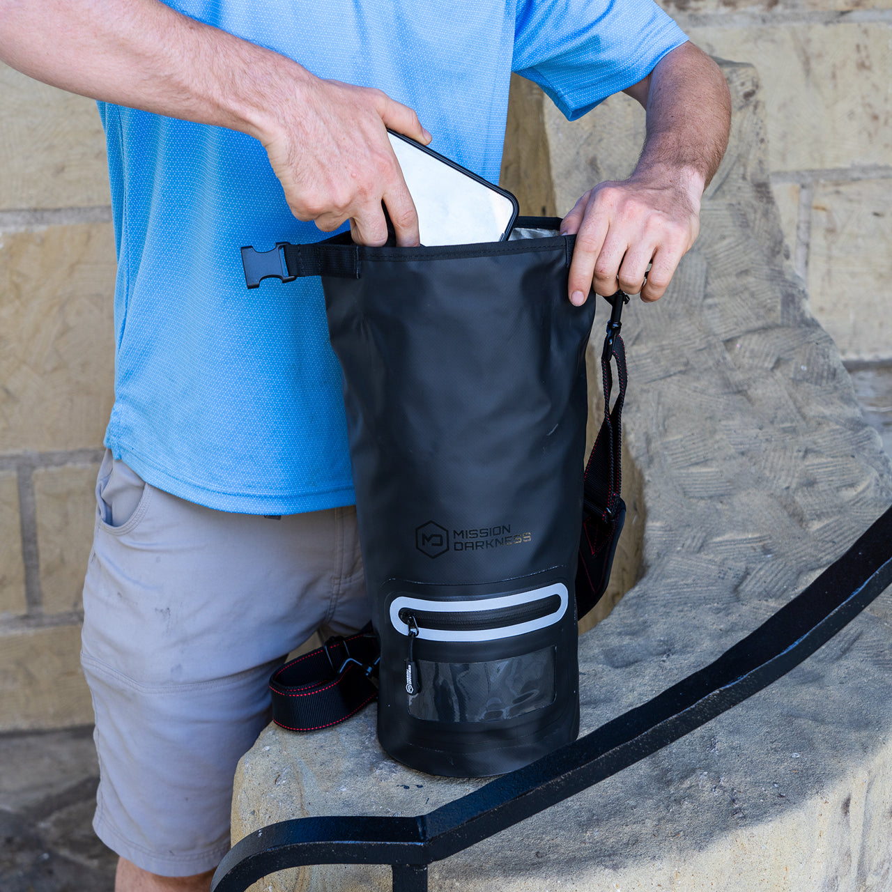 Mission Darkness Dry Shield Faraday Tote 7L