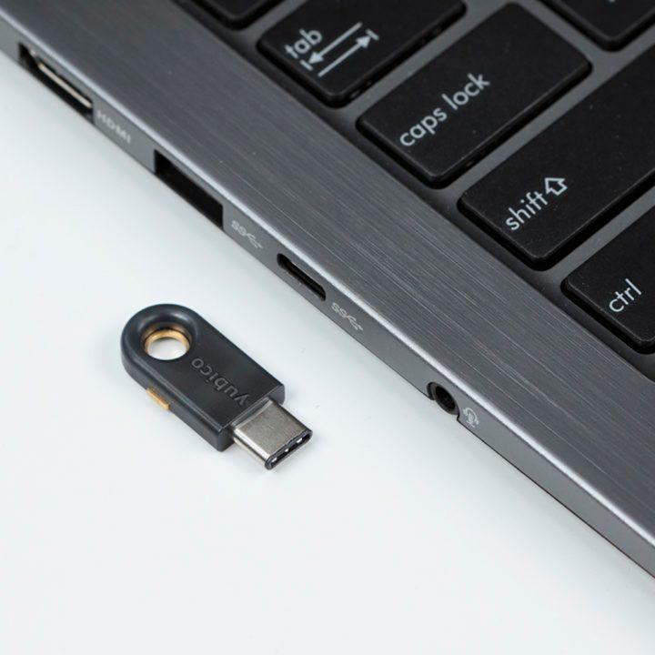 YubiKey 4C FIPS - Trust Panda