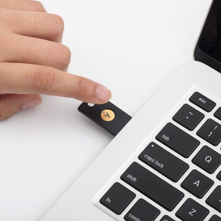 YubiKey 5 (NFC) - Trust Panda